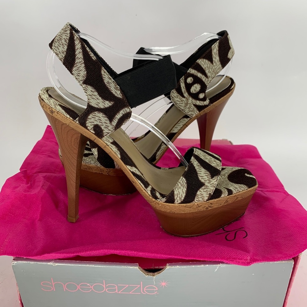 Shoe Dazzle Platform High Heels, Lattice - Brown size 8.5
